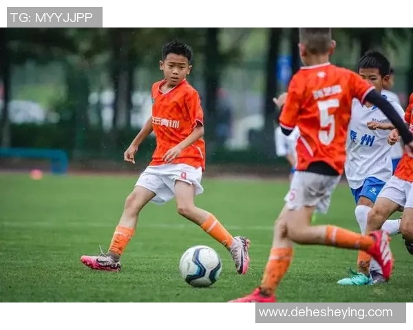 早期中国足球传奇球星回顾及其对中国足球发展的历史性贡献