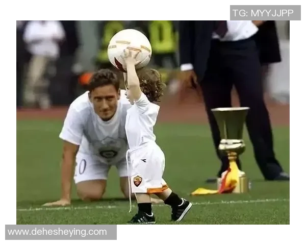 足球巨星萌化形象大集合带你感受球场之外的可爱魅力